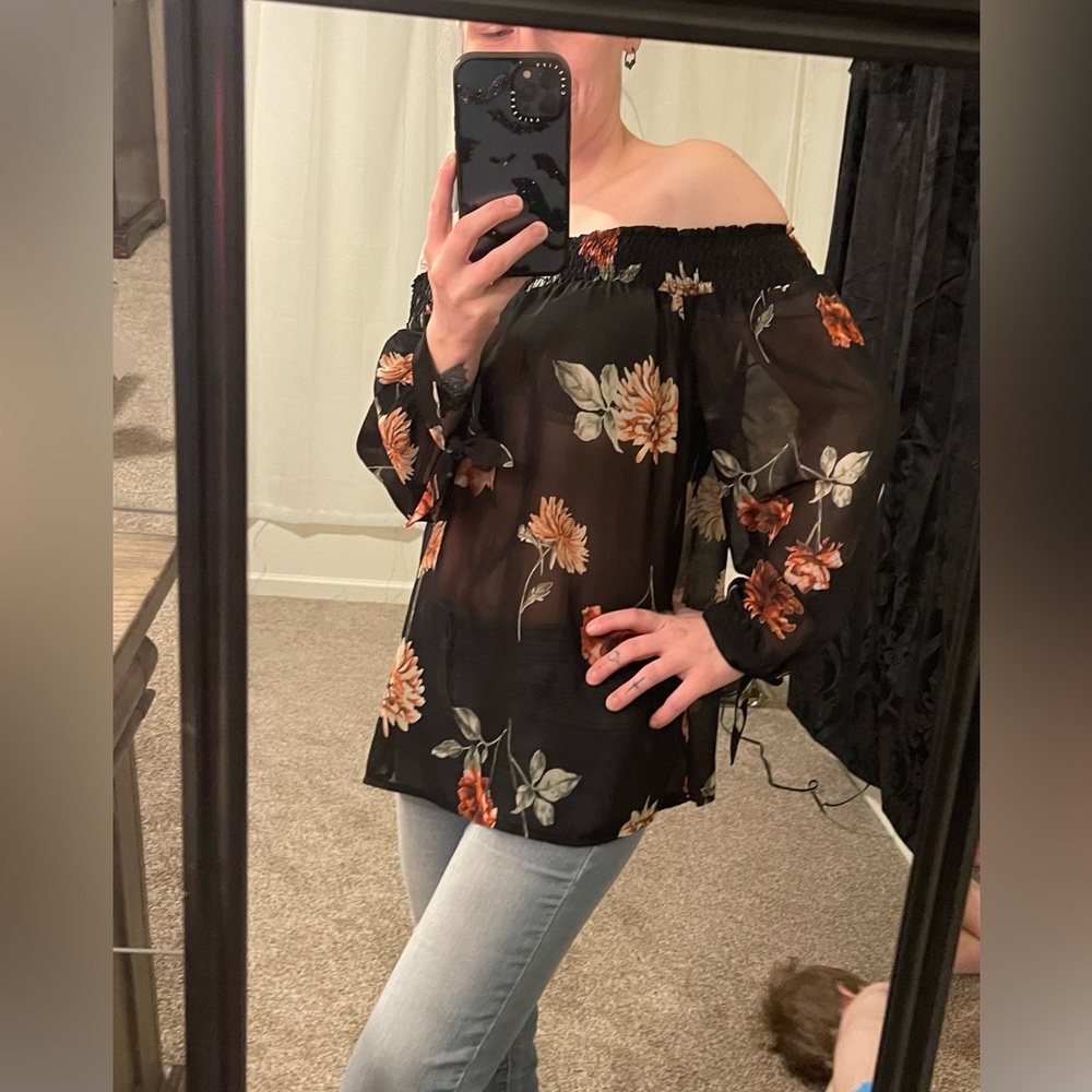 Timing Floral optional Off The Shoulder Blouse, Size Small, - Picture 9 of 9